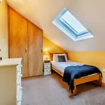 4 Bed In Oc-83055 *